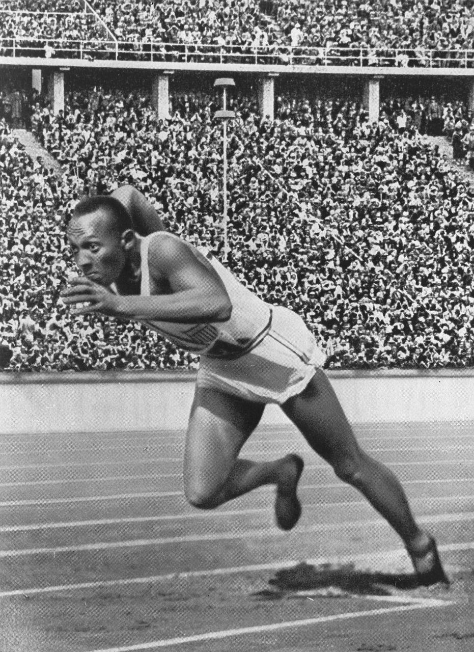 映画「栄光のランナー 1936ベルリン」実話のモデル誰？映画との比較